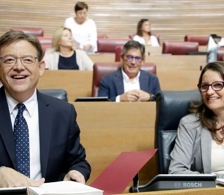 PSOE y Compromís podrían gobernar y Podemos perdería la mitad del respaldo