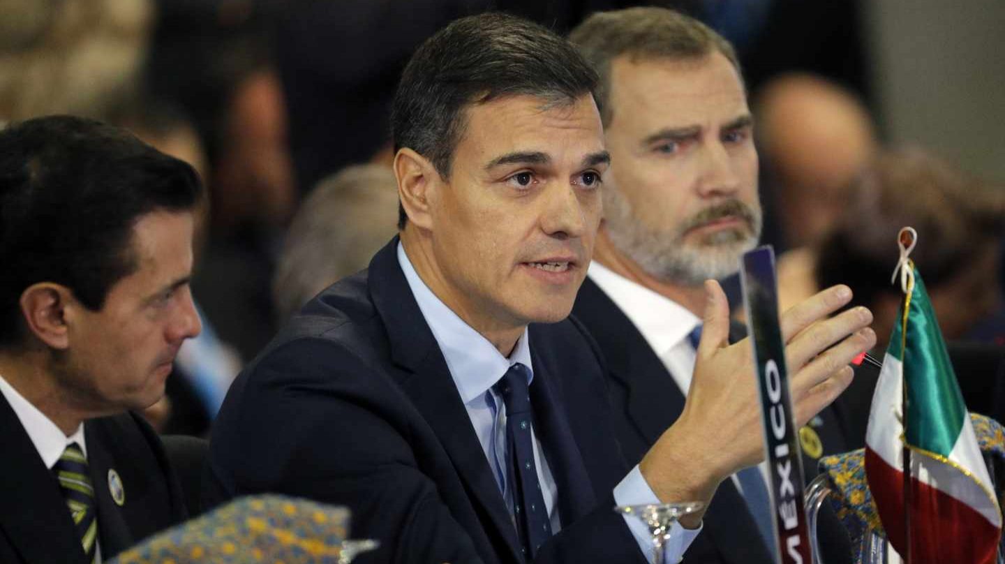 Pedro Sánchez y Felipe VI, en la Cumbre Iberoamericana.