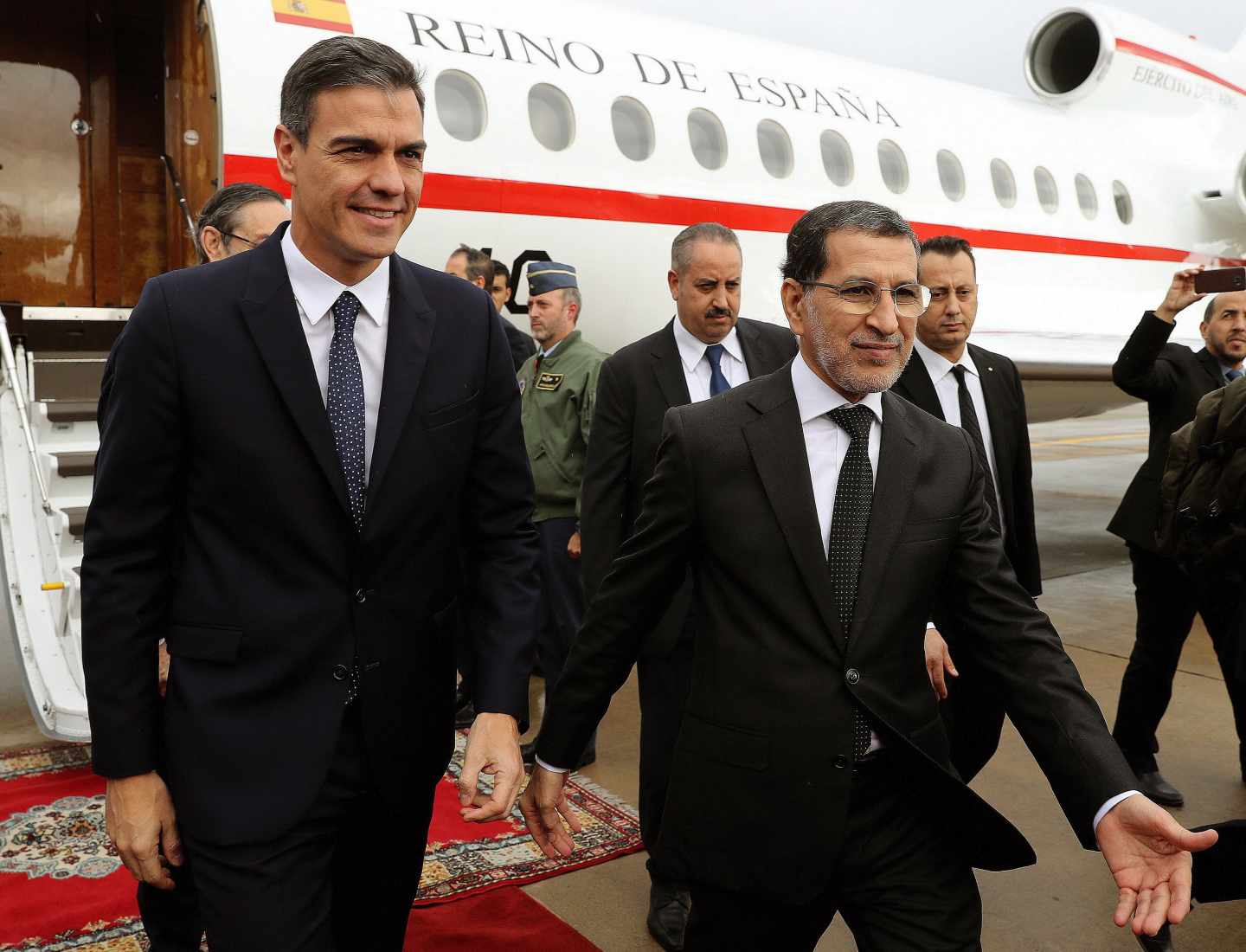 Pedro Sánchez, a su llegada a Rabat donde, en 2018, fue recibido por el primer ministro, Saadedín Al Othmani.