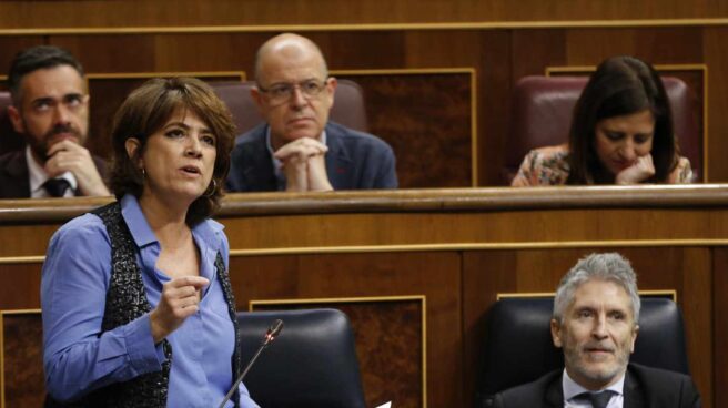 La ministra de Justicia, Dolores Delgado, durante la sesión de control de este miércoles