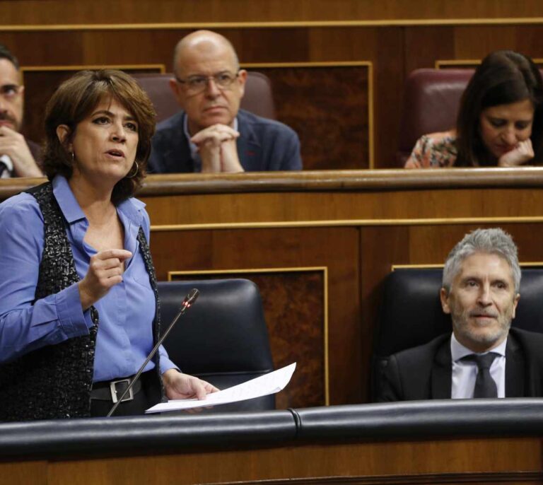 El PP ordena atacar a la ministra de justicia tras el fiasco del WhatsApp