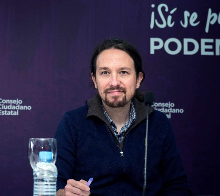 Iglesias carga contra el "estilo rufianista" y sugiere la 'vía Colau' para sacar los Presupuestos