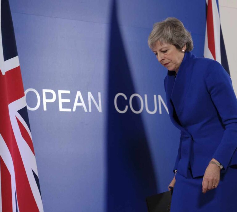 May deja en mal lugar a Sánchez y dice que España "no ha conseguido" sus objetivos con Gibraltar
