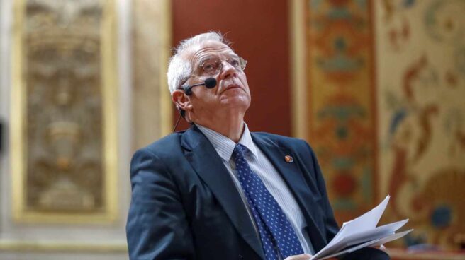 Borrell consultó al secretario de Estado de Energía antes de vender las acciones de Abengoa.