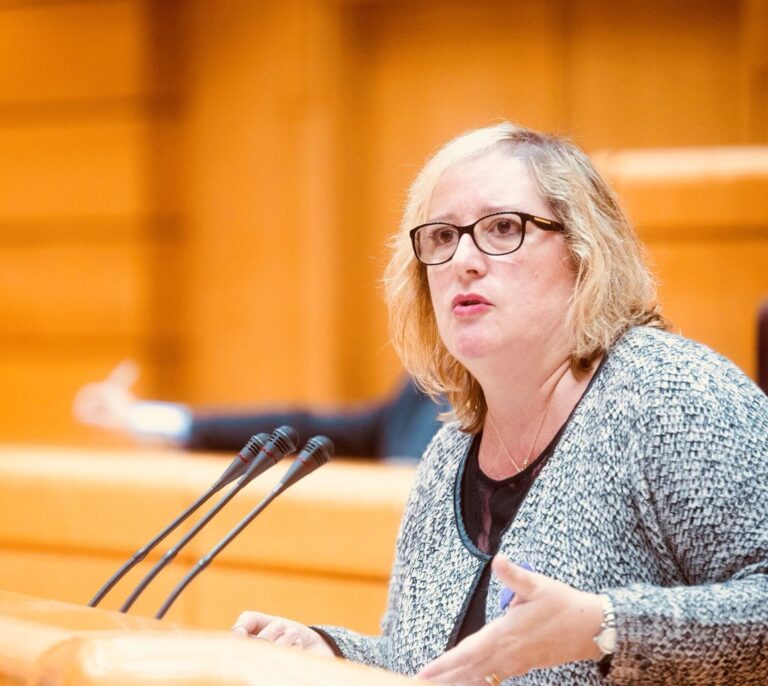 Una exsenadora de Podemos acusa al partido de malversación y blanqueo