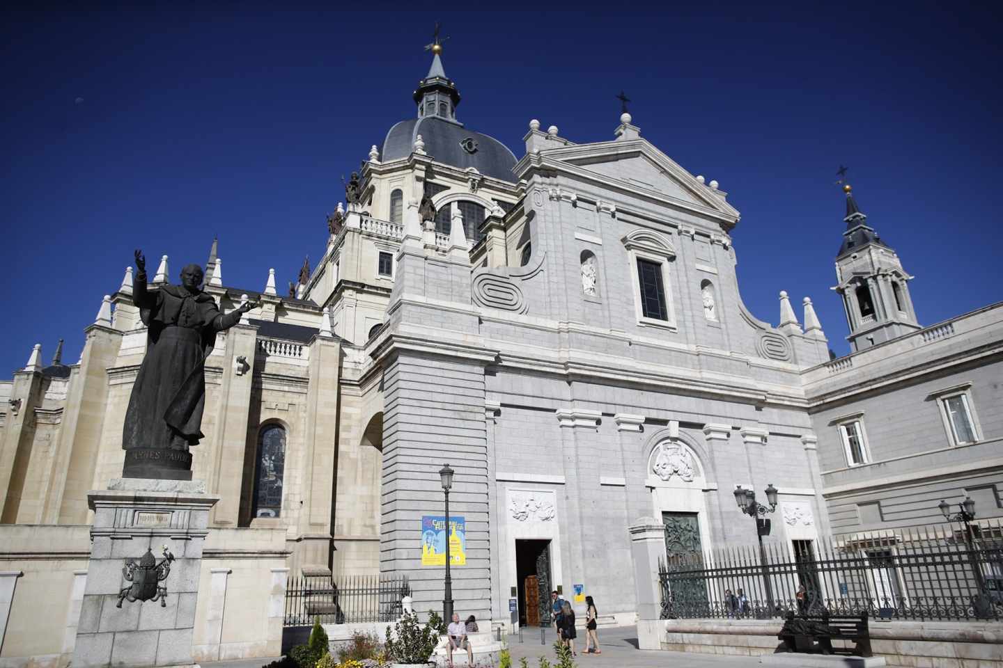 Catedral de la Almudena de Madrid.