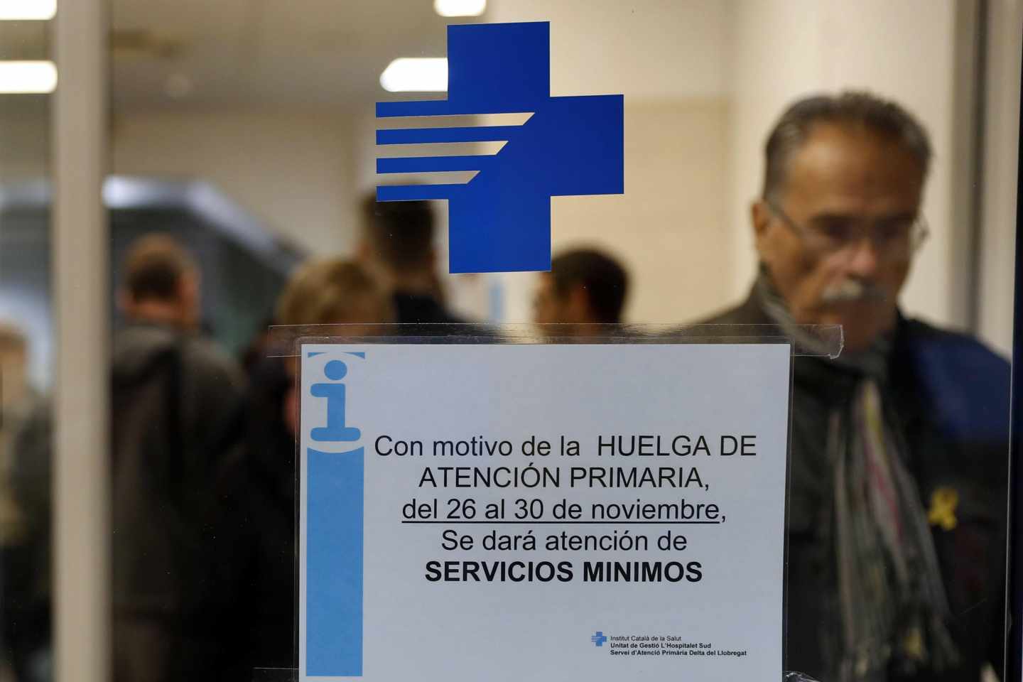 Los médicos cortan la Gran Vía en la primera jornada de huelga de la atención primaria