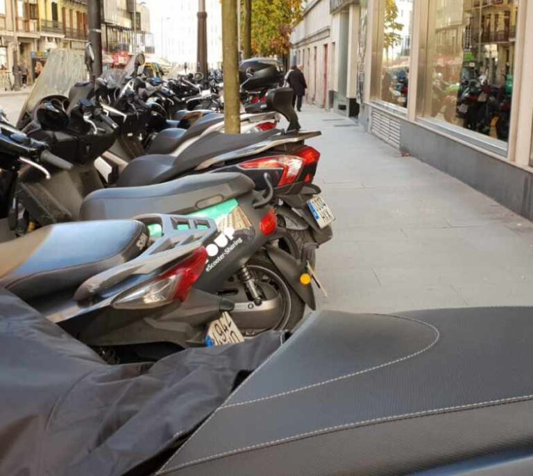 Madrid Central: Carmena duplica las plazas de párking de motos ante el 'boom' previsto