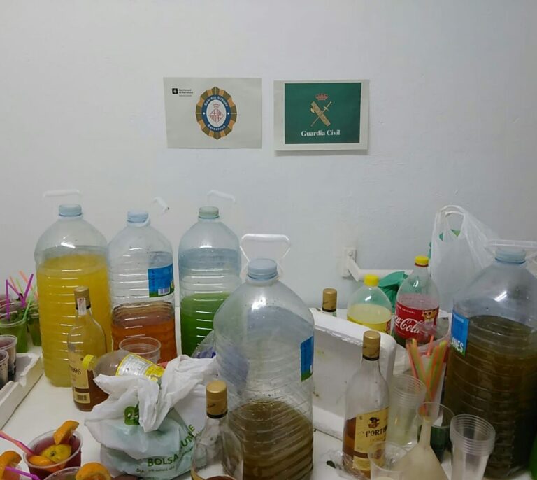 Se confirma la presencia de bacterias fecales en los 'mojitos' de venta ilegal