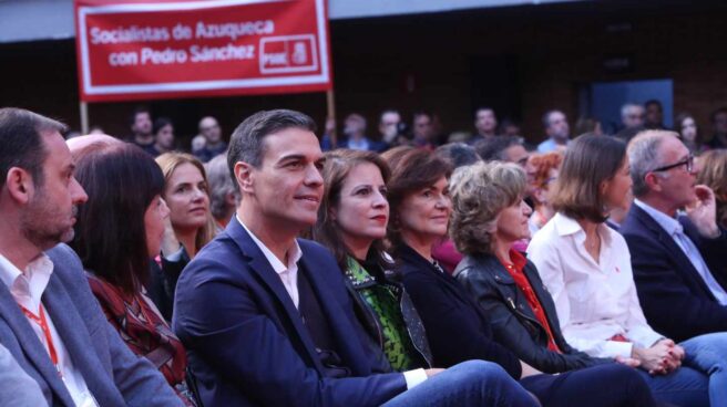 Sánchez reivindica su Gobierno frente a la "política pendenciera" de PP y Ciudadanos