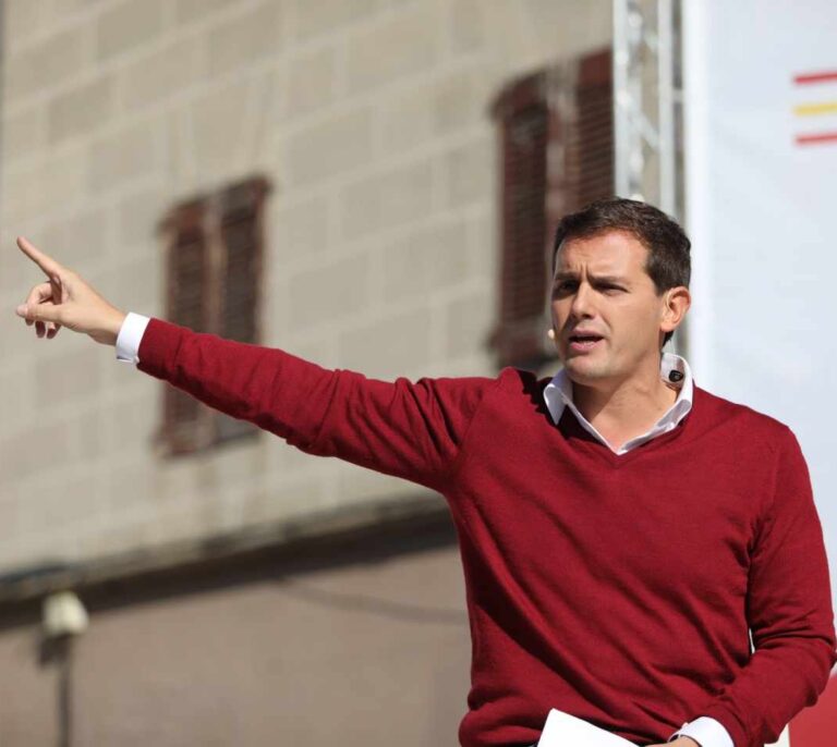 Rivera lamenta la "quiebra moral" del PSOE por no condenar la violencia en Alsasua