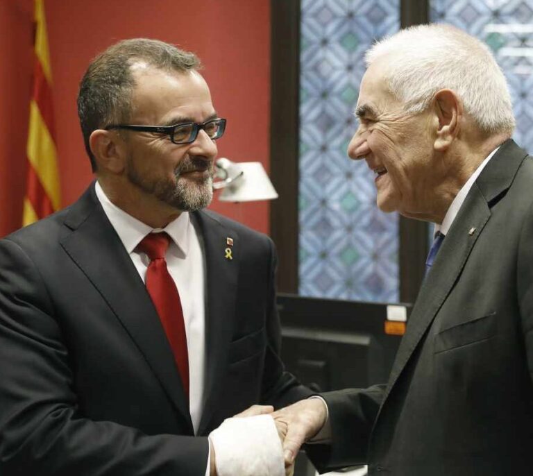 La Generalitat gastó dinero público en difundir críticas a España en Twitter