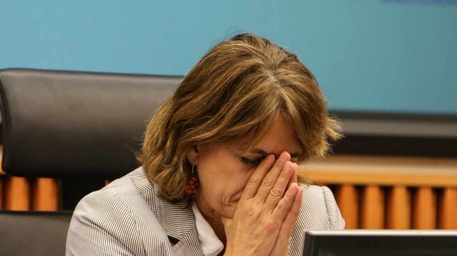 Dolores Delgado, de polémica en polémica La ministra de Justicia, Dolores Delgado, pensativa en una comparecencia en el Congreso de los Diputados.