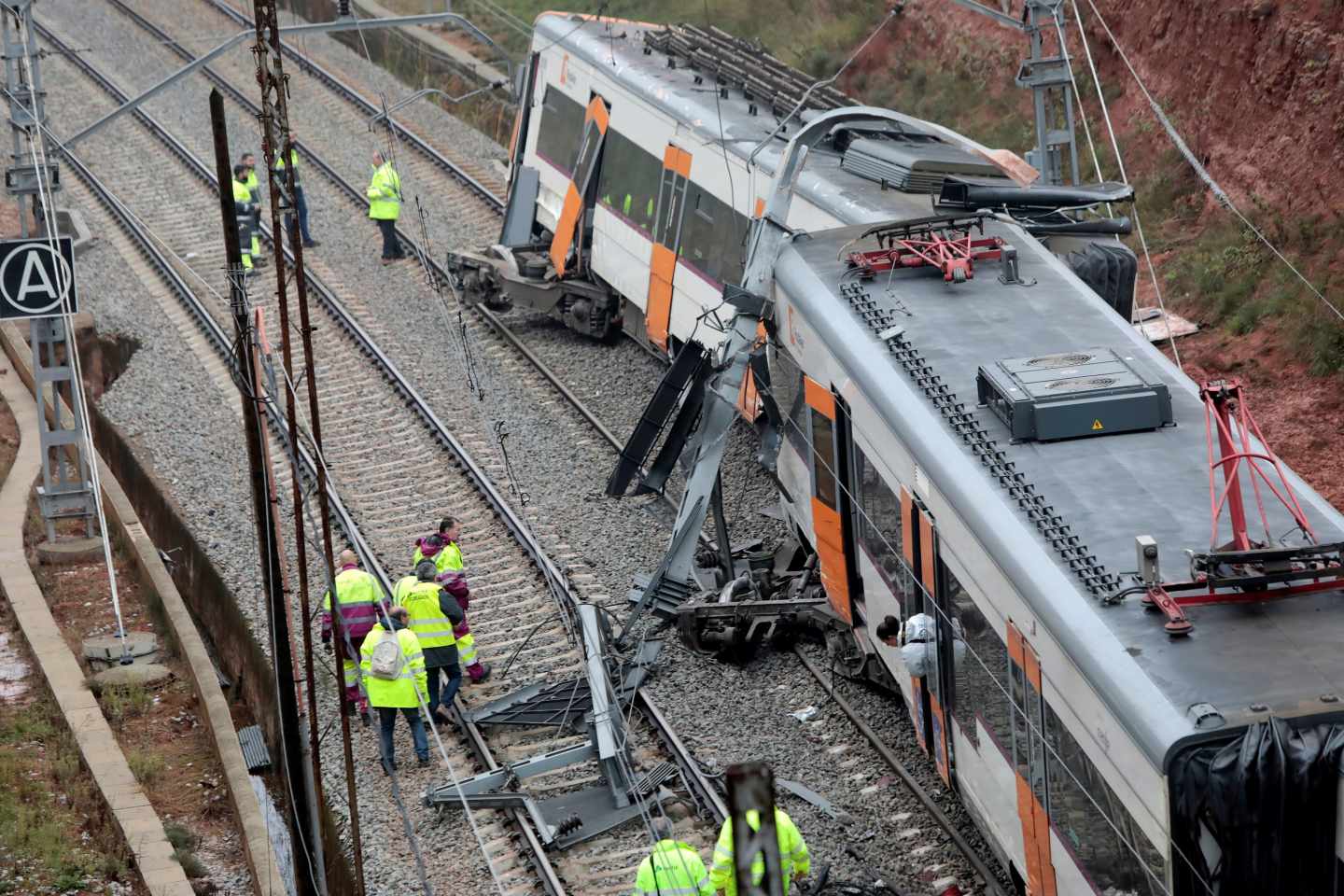 Imagen del convoy descarrilado en la línea R4 de Rodalies.