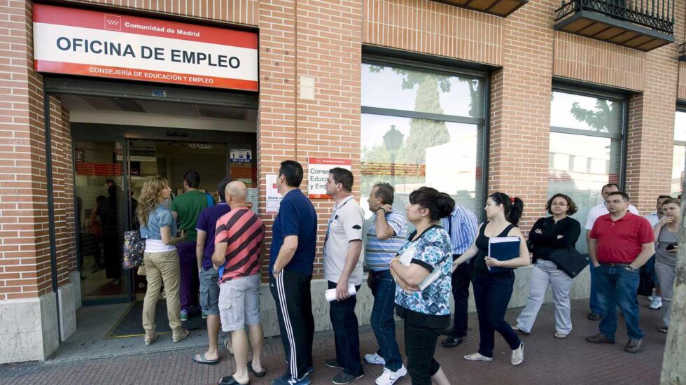 Los inmigrantes acceden a uno de cada cuatro nuevos empleos en España.