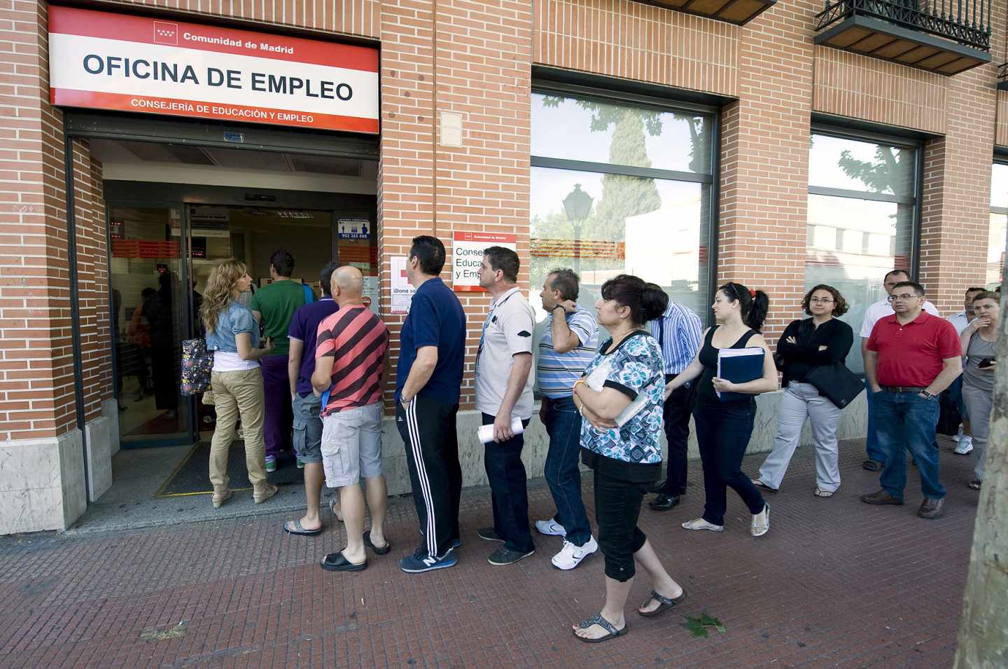 Los inmigrantes acceden a uno de cada cuatro nuevos empleos en España.