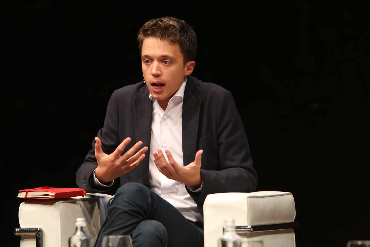 Errejón ensalza los avances democráticos en Venezuela: "La gente hace tres comidas al día"