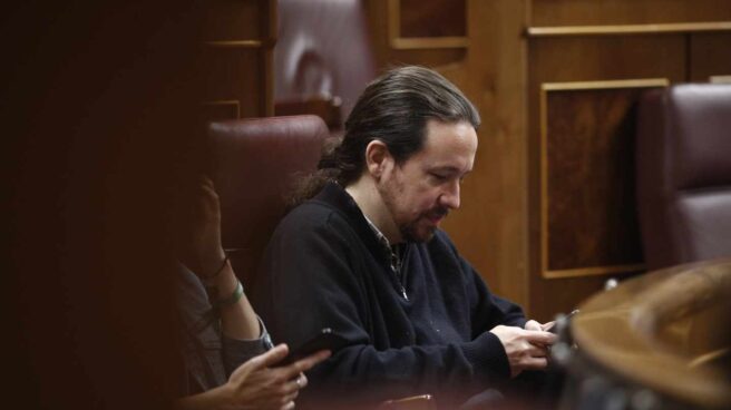 Iglesias, indignado, abronca a los suyos: "La gente está harta de la imagen que damos"