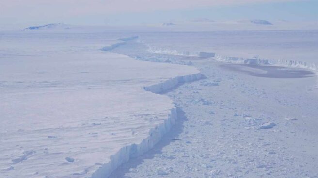 Se desprende en el Antártico un nuevo iceberg gigante
