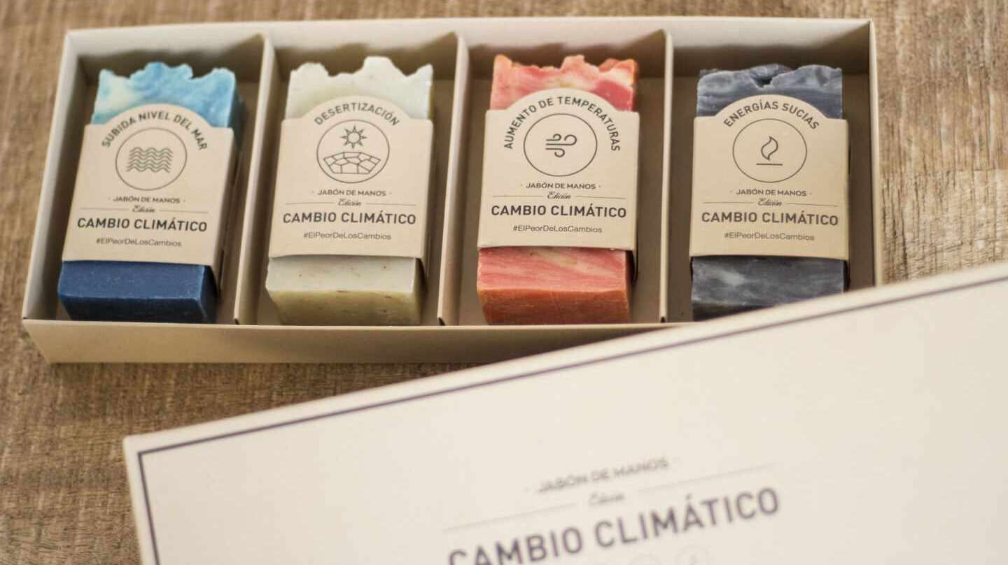 Jabones con los problemas derivados del cambio climático.