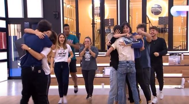 javis_itziar_castro_ot Los concursantes de OT celebran la vuelta de 'Los Javis' tras no inmutarse con el despido de Itziar Castro.
