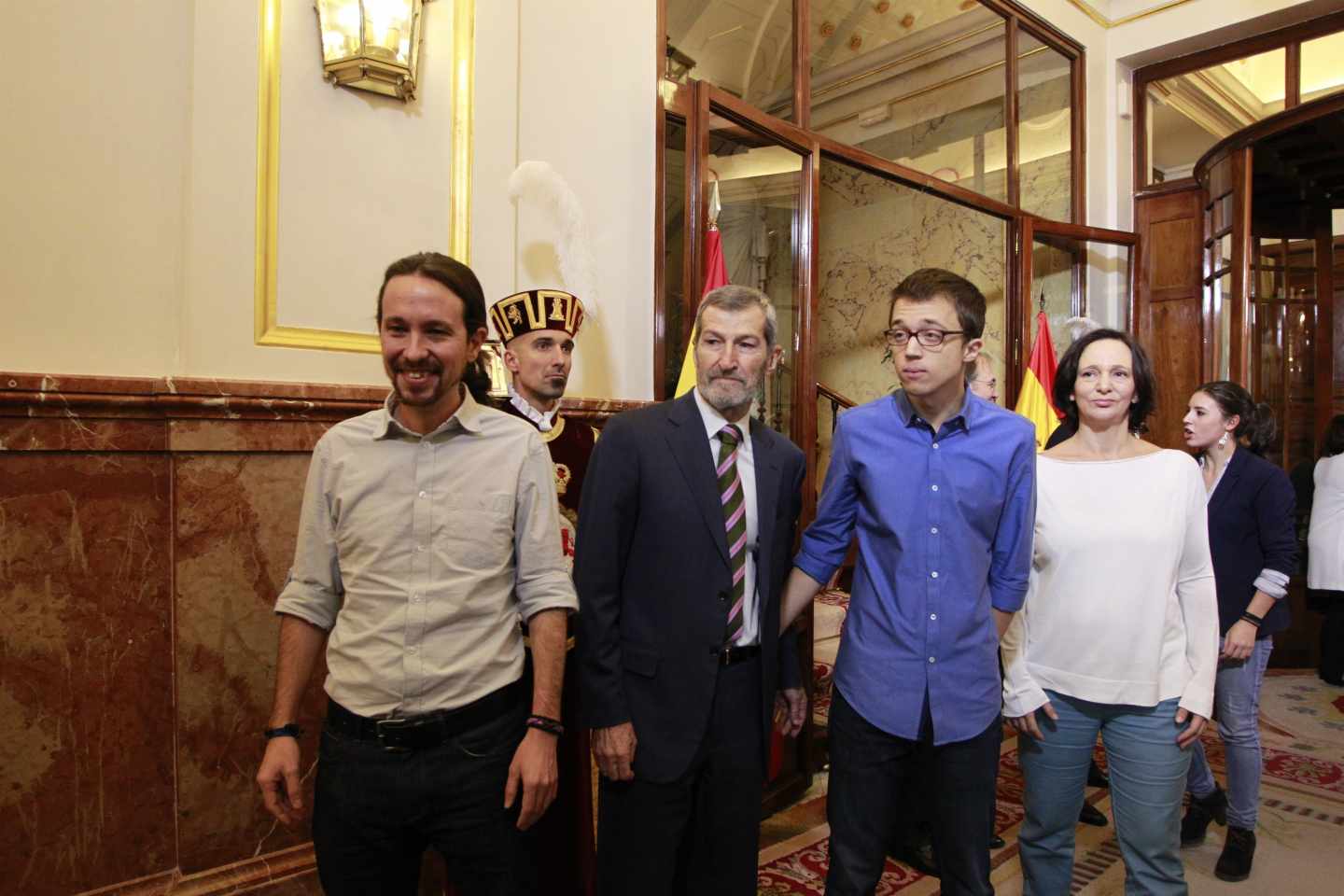 'El resto que suma', la tercera vía en Podemos contra la "plancha" de Iglesias