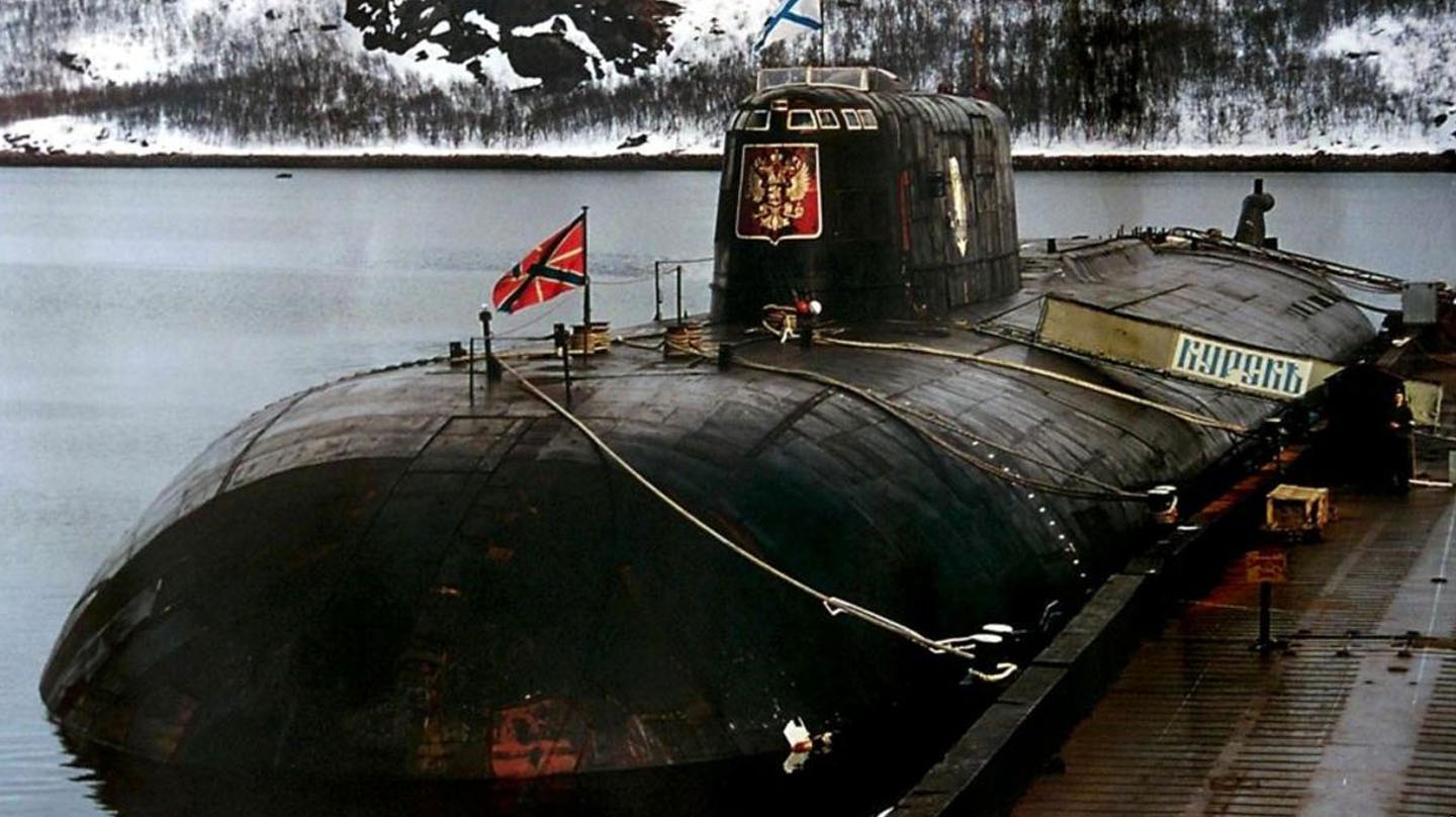 El Kursk en el puerto de Murmansk