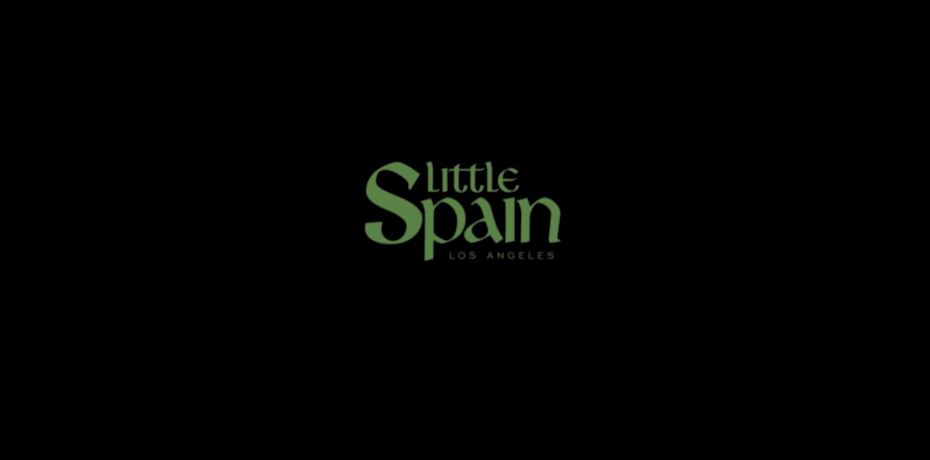 El logo de Little Spain cierra el videoclip de C. Tangana con El Niño de Elche.