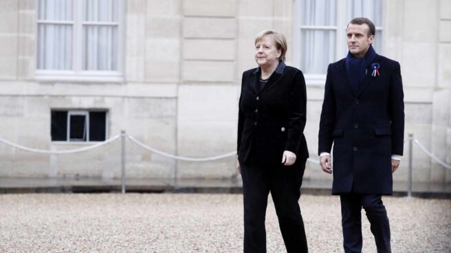 Merkel apoya a Macron frente a Trump y reivindica la creación de un ejército europeo