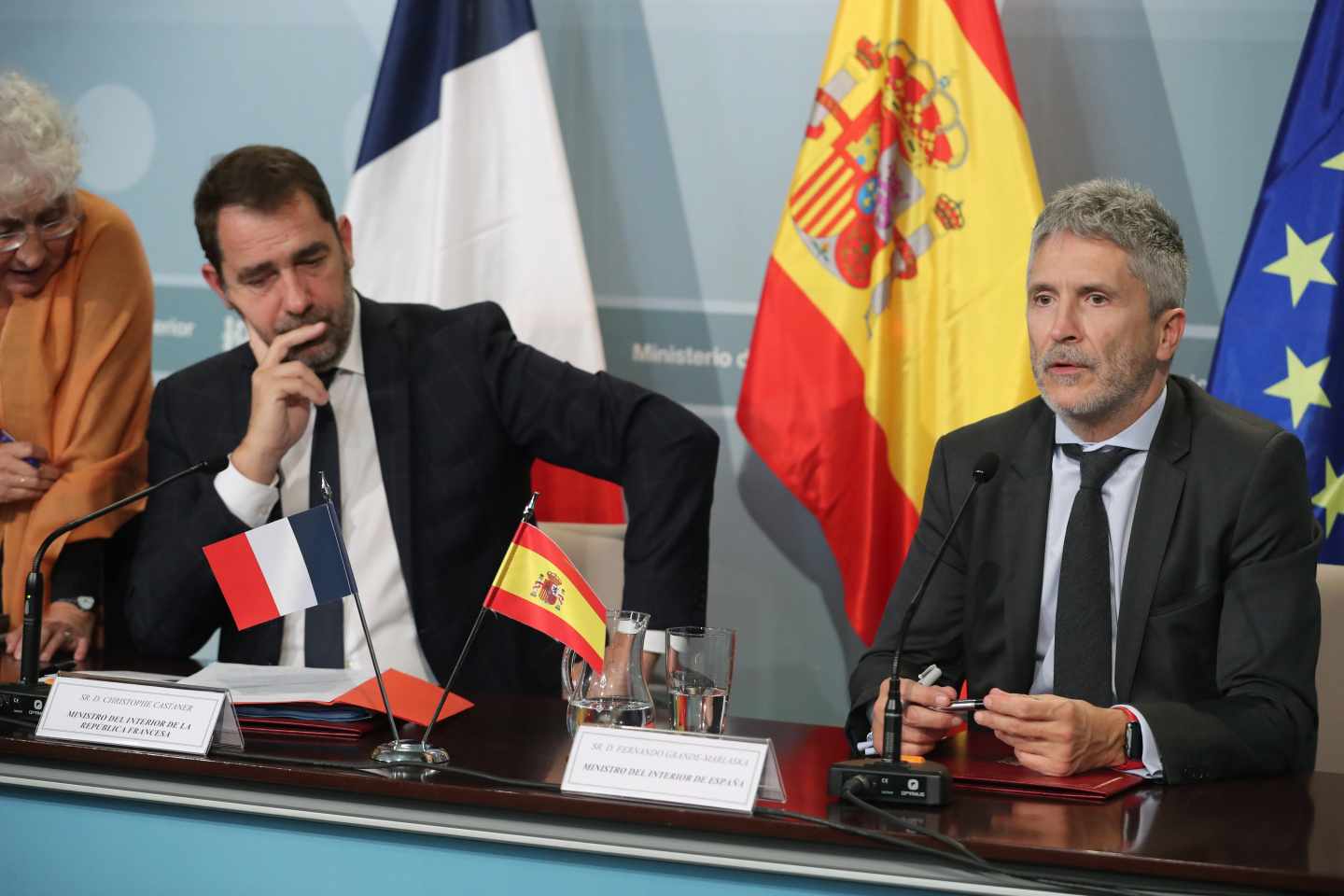 El ministro del Interior, Fernando Grande-Marlaska, junto con su homólogo francés, Christophe Castaner.
