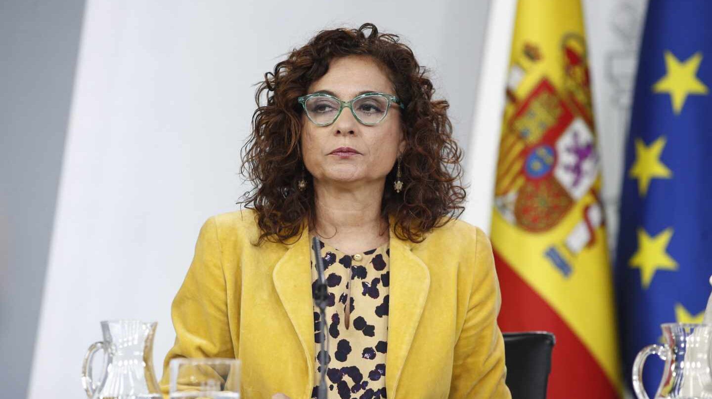 La ministra de Hacienda, María Jesús Montero, en rueda de prensa tras el Consejo de Ministros.