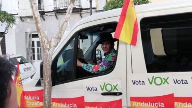 Morante de la Puebla, en la furgoneta de Vox.