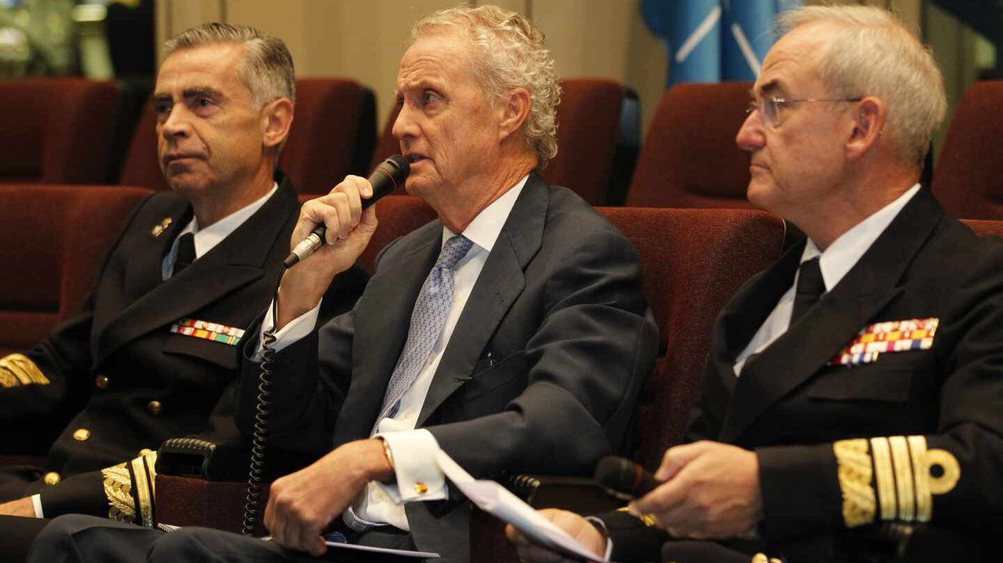 El ex ministro de Defensa Pedro Morenés en un acto del Ejército en 2013.