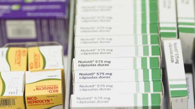 Cajas de Nolotil, medicamento prohibido en algunos países pero muy usado en España.