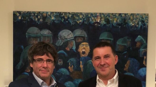 Carles Puigdemont y Arnaldo Otegi.