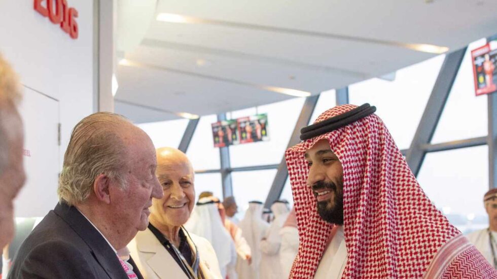 El Rey Emérito Juan Carlos y Mohammad Bin Salman.