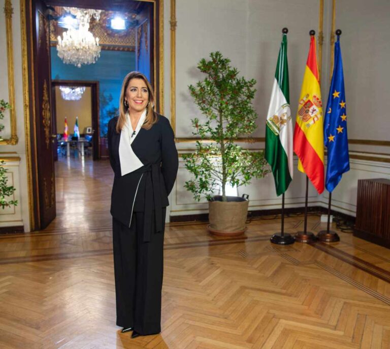 Susana Díaz alerta de "amenaza" de un "vaciamiento de la autonomía" andaluza