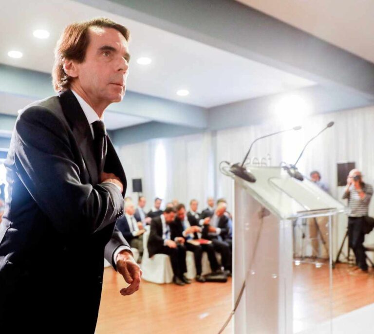 FAES echa una mano a Casado para animar a un pacto PP-Ciudadanos-VOX contra “el extremismo izquierdista”