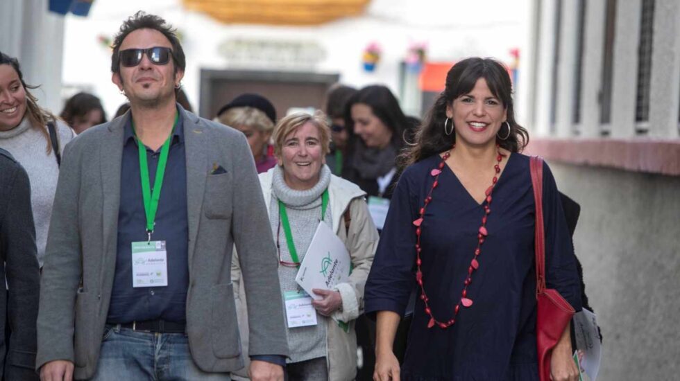 La candidata de Adelante Andalucía, Teresa Rodríguez, y el alcalde de Cádiz, José María González 'Kichi'.