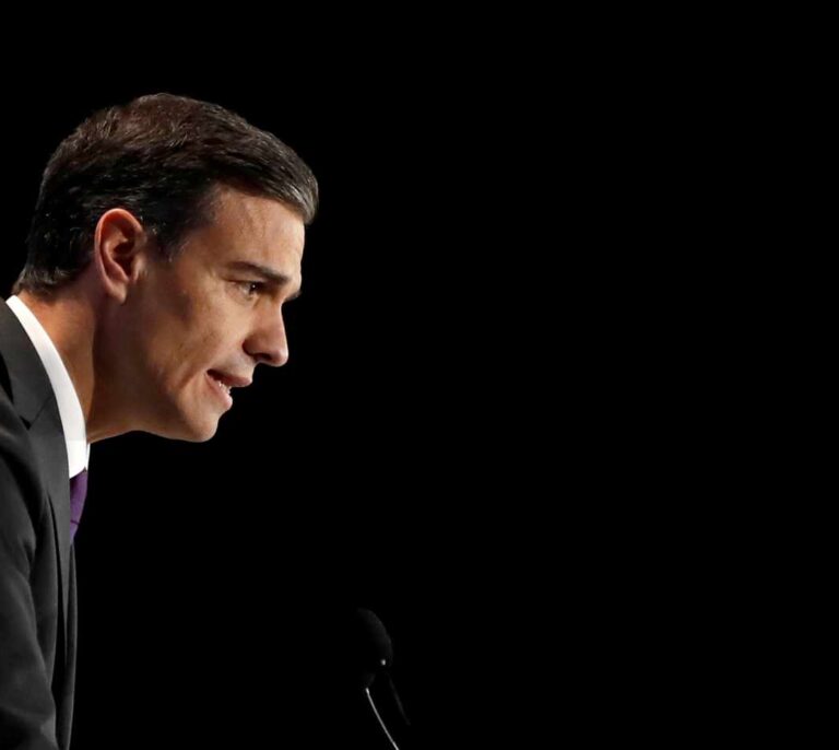 Pedro Sánchez advierte de que el pacto con Vox radicalizaría a PP y Ciudadanos