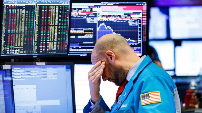 Trump aviva los miedos del mercado y Wall Street pierde más de un 3%.