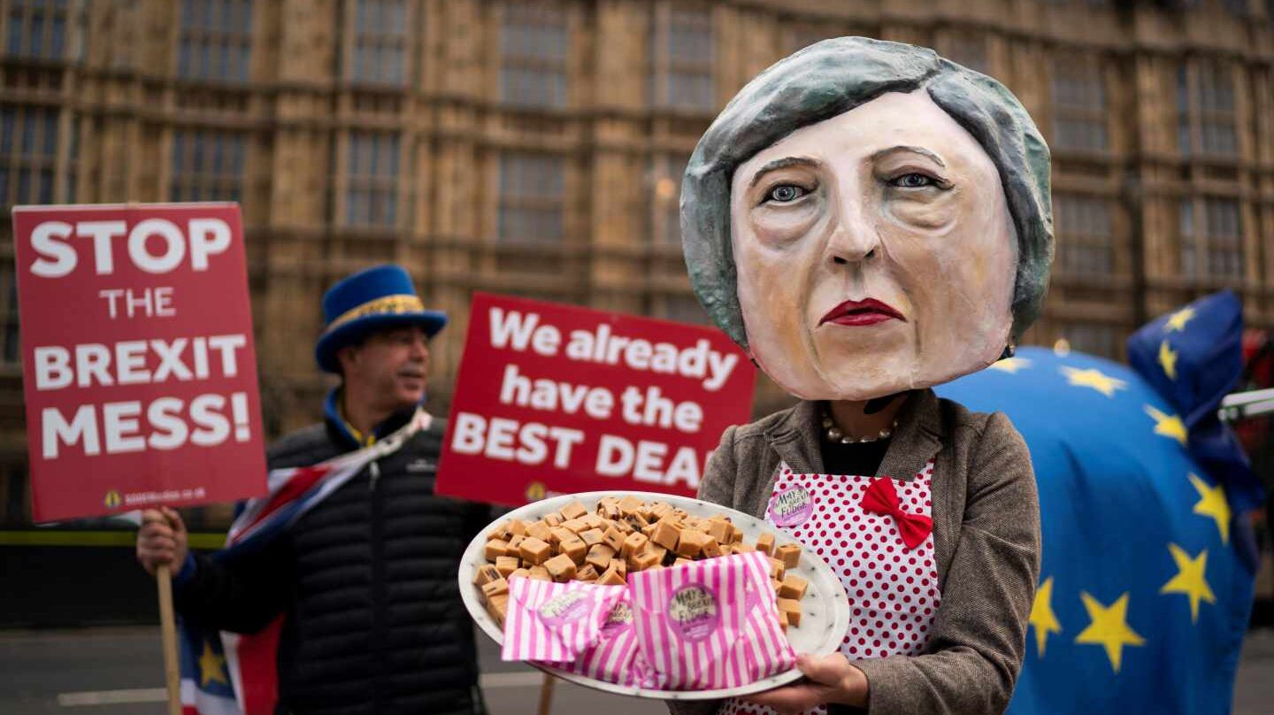 May cancela la votación sobre el acuerdo para el Brexit en el Parlamento británico.
