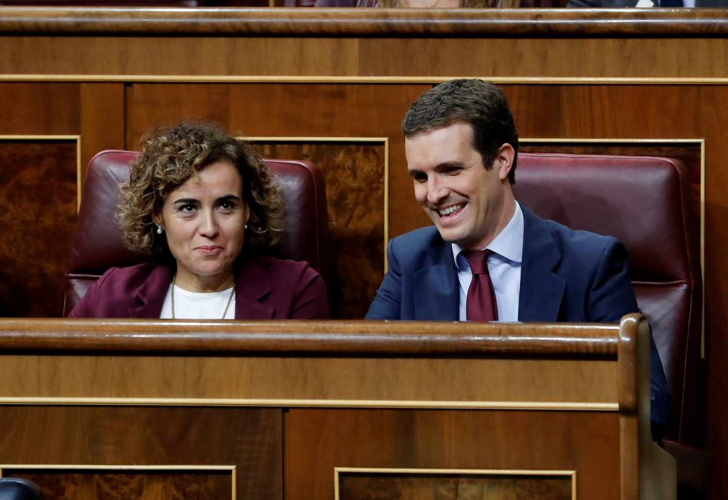 Dolors Montserrat y Pablo Casado, en el Congreso.