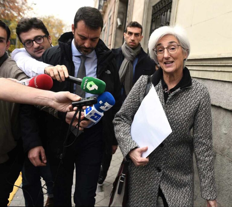 200 periodistas reprochan a la Fiscalía intromisión en el derecho a informar