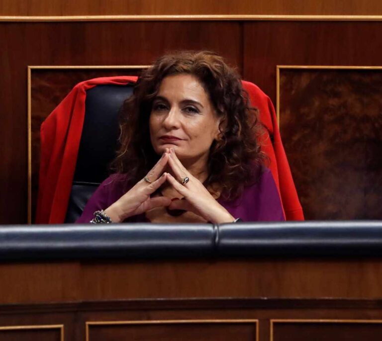 El Gobierno saca adelante la senda de déficit con los apoyos de los independentistas