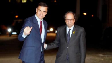 De Suresnes a Pedralbes, el viaje tóxico del PSOE por el 'derecho a decidir'