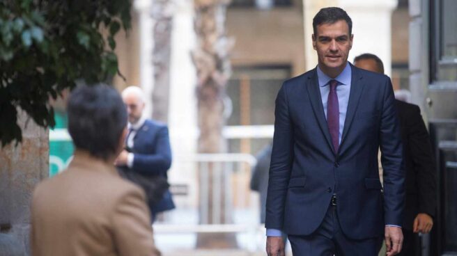 Pedro Sánchez cobrará 2.000 euros más al año que Rajoy por su subida de sueldo