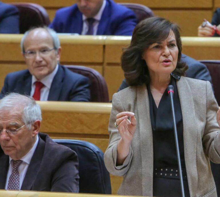 Calvo ruega a Ciudadanos que haga caso a Valls y no se acerque a Vox