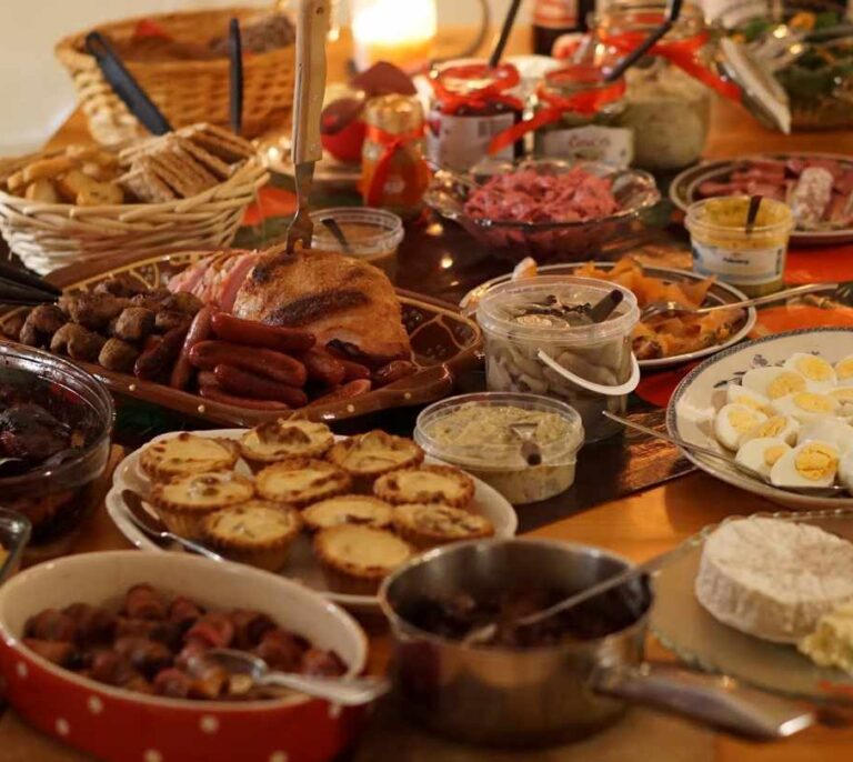 Cuidado con los excesos: trucos para sobrevivir a las comidas de Navidad