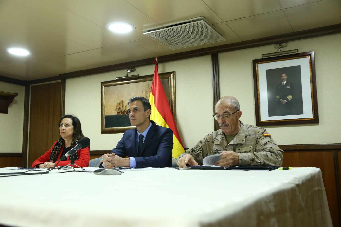 Sánchez subraya la "contribución notable a la paz" de las tropas españolas en exterior
